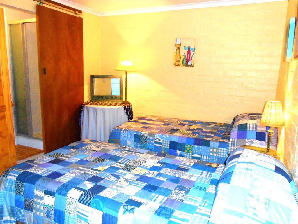 Onrus River Cottage Hermanus Room photo